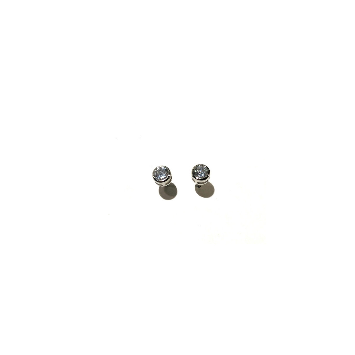 PENDIENTES CHATON PLATA Y CIRCONITA