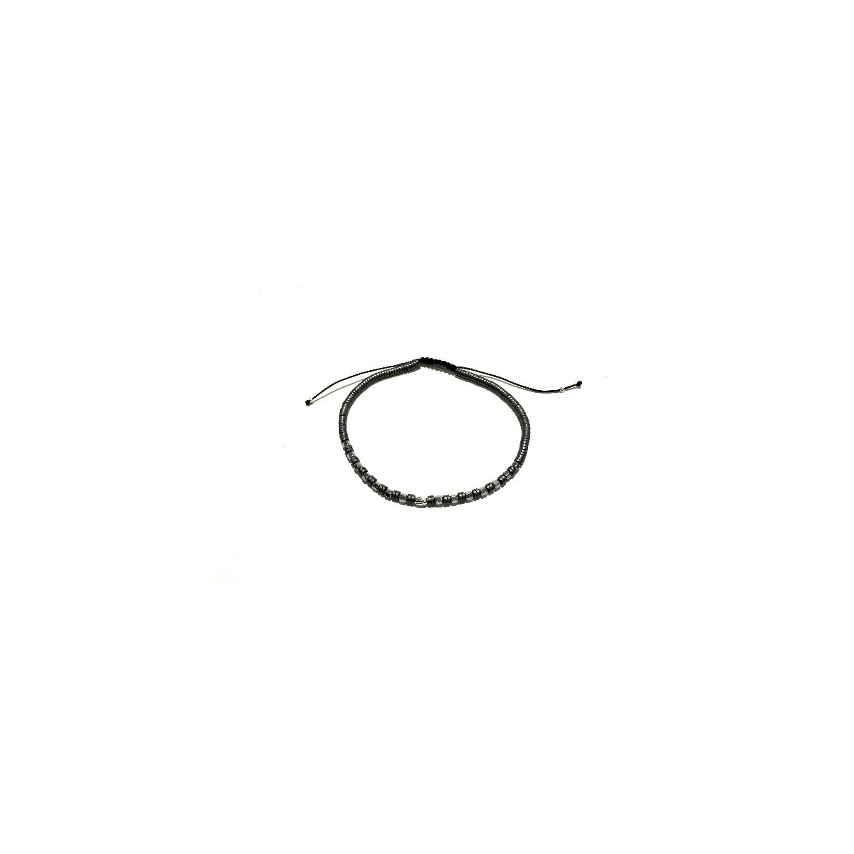 PULSERA CON PLATA Y MACRAME