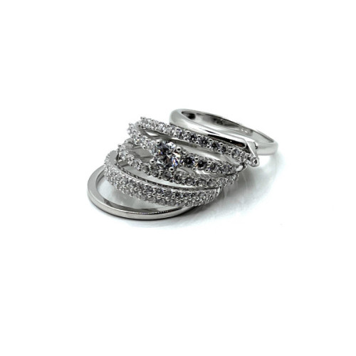 ANILLO GRANDE PLATA Y CIRCONITAS