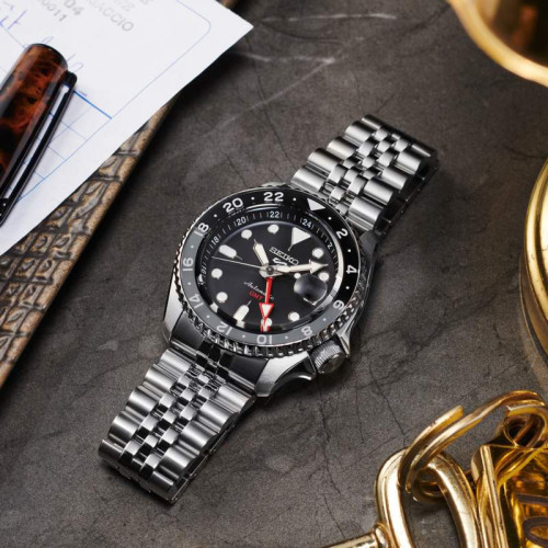 RELOJ 5 SPORTS SPORTS STYLE GMT SEIKO