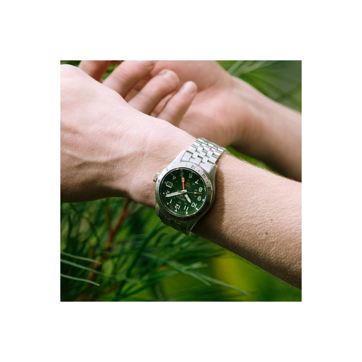 Seiko 5 Sports Field GMT Esfera Caqui